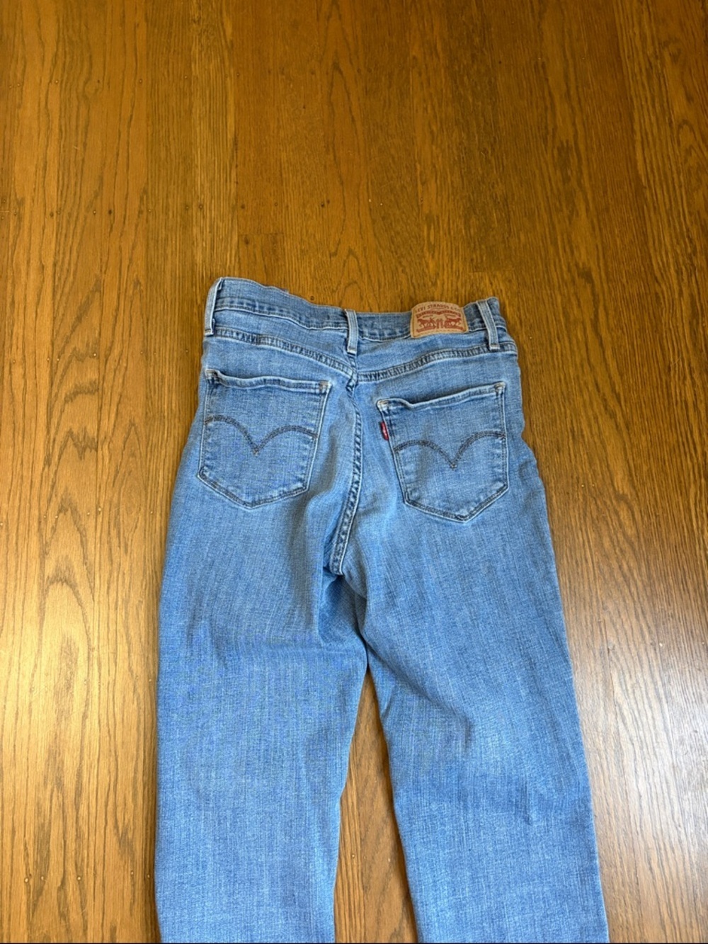Levi’s women’s HIGH RISE STRAIGHT jeans size 27 - Picture 6 of 6